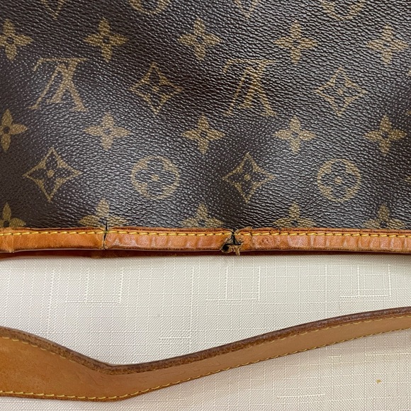 Authentic Louis Vuitton Monogram Delightful MM👜 - Picture 16 of 17